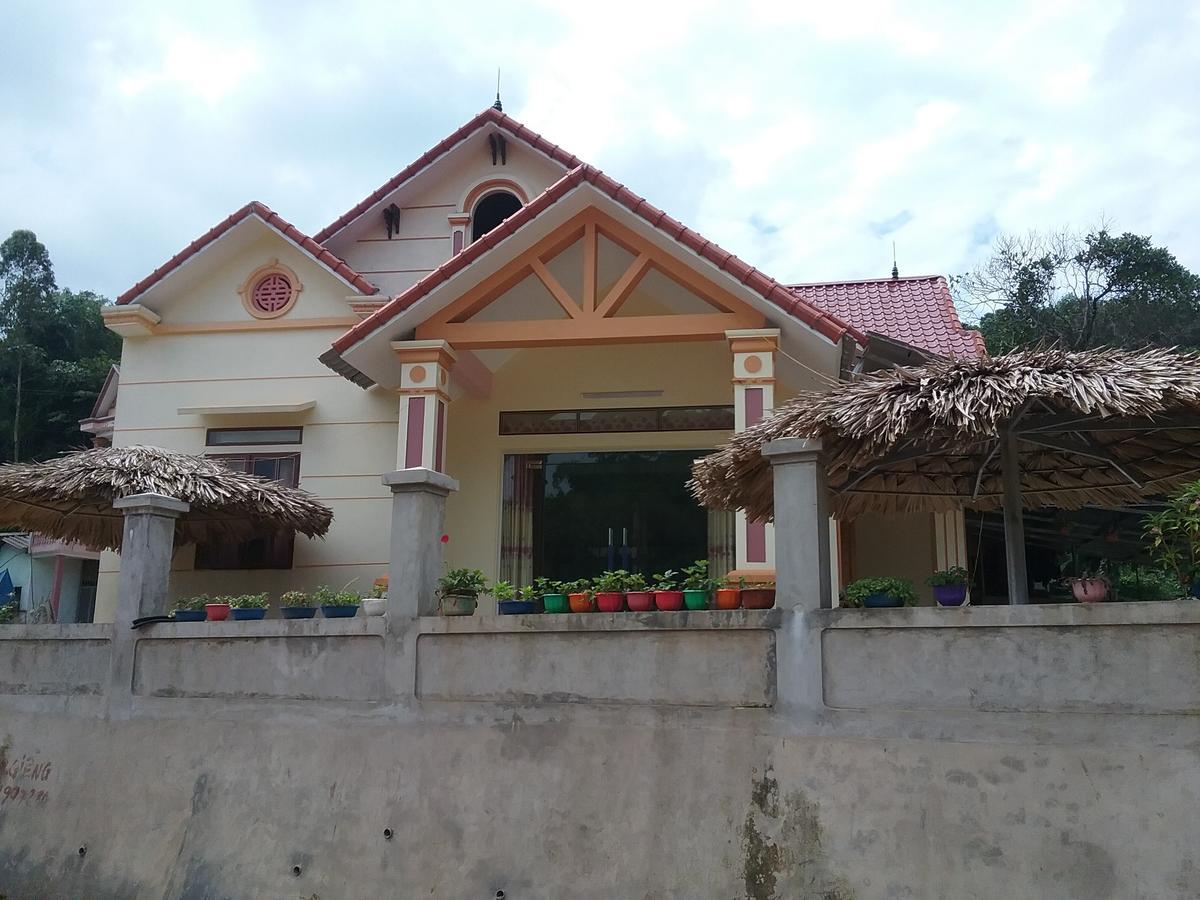 Thac Ba Family Homestay Ho To Ngoại thất bức ảnh