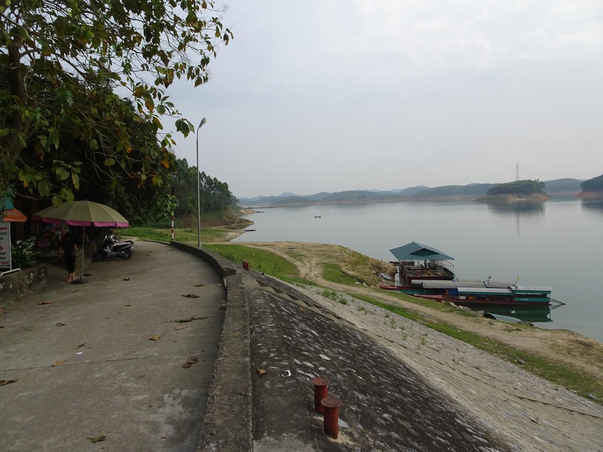 Thac Ba Family Homestay Ho To Ngoại thất bức ảnh